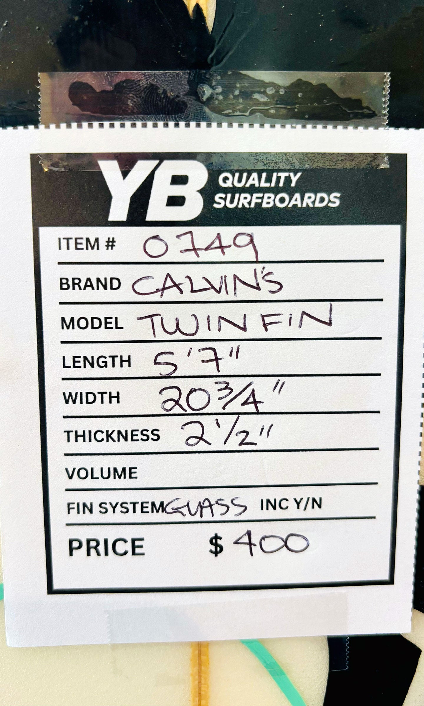 Calvin 5'7" Twin Fin Surfboard