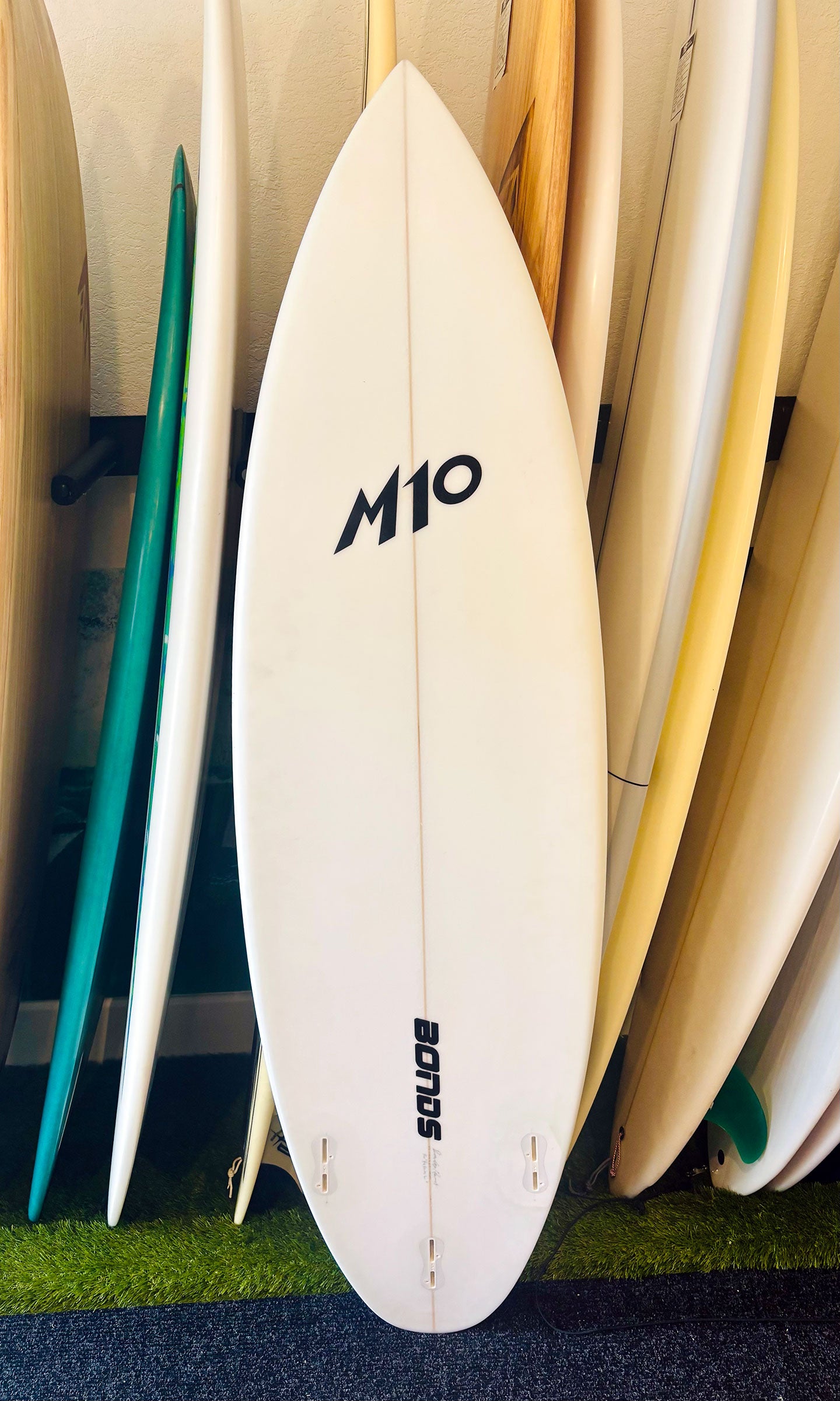 M10 5'11" 30.5L by Randy Bonds