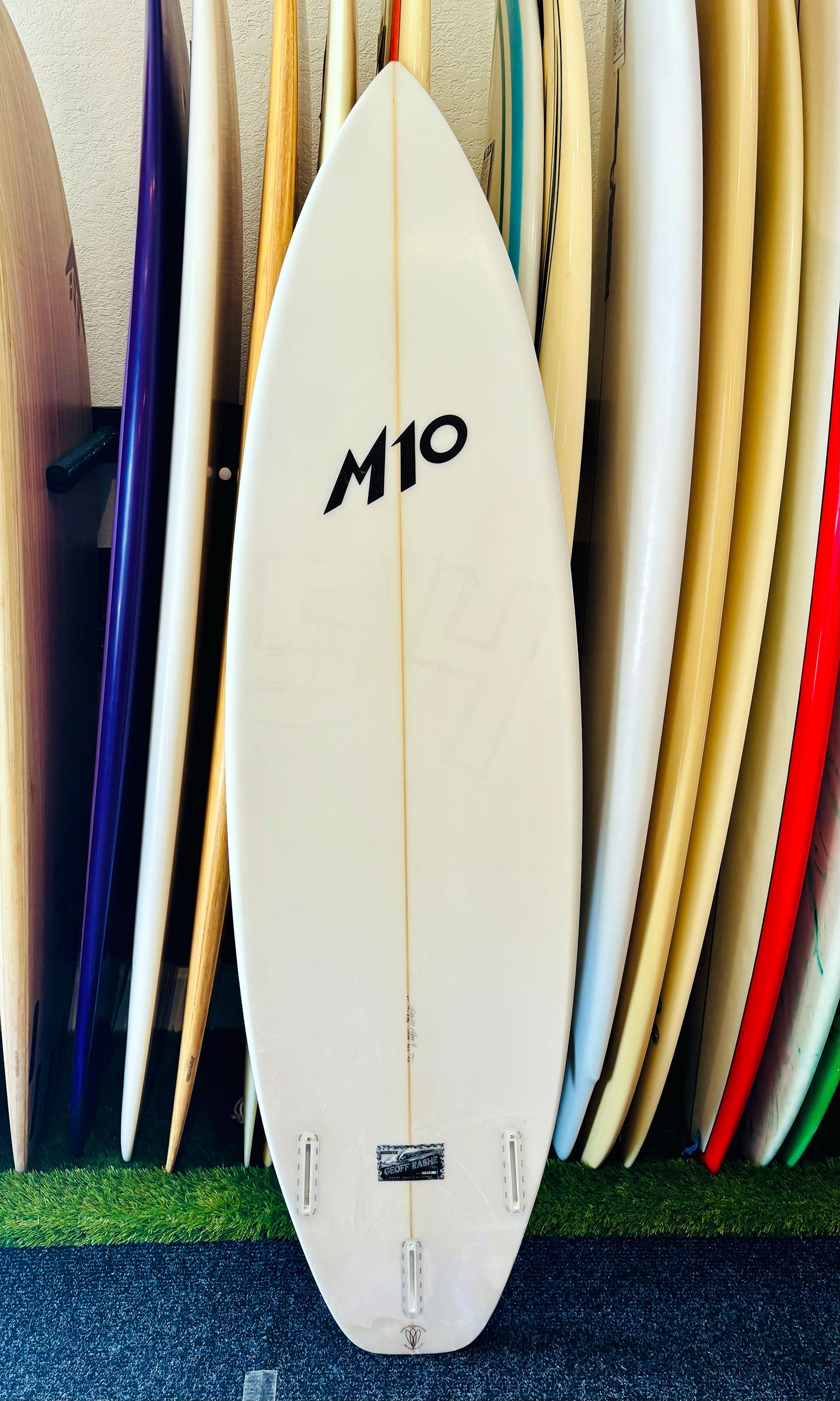 M10 6'1" 32L Magic Carpet Surfboard