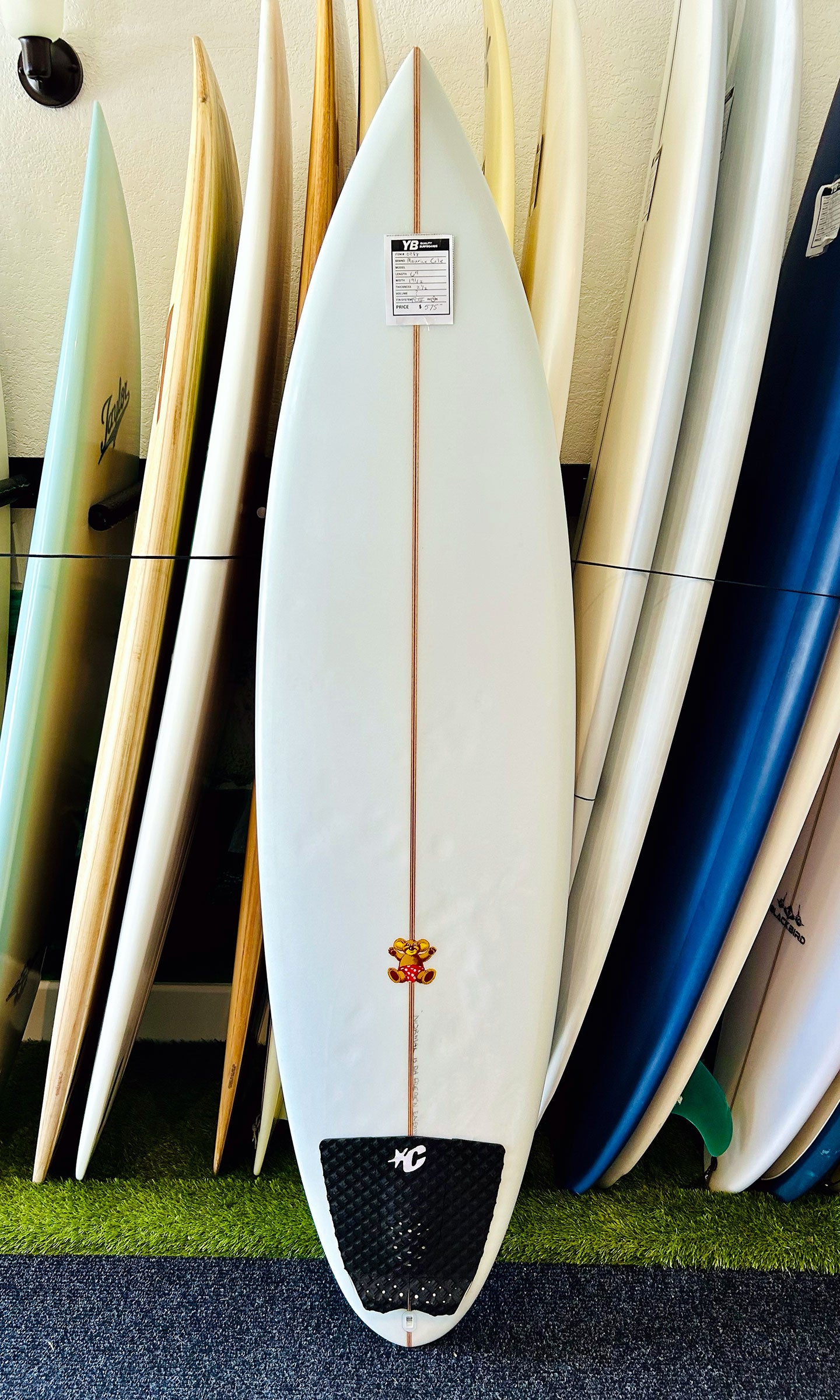 Maurice Cole 6'4" Reverse Vee