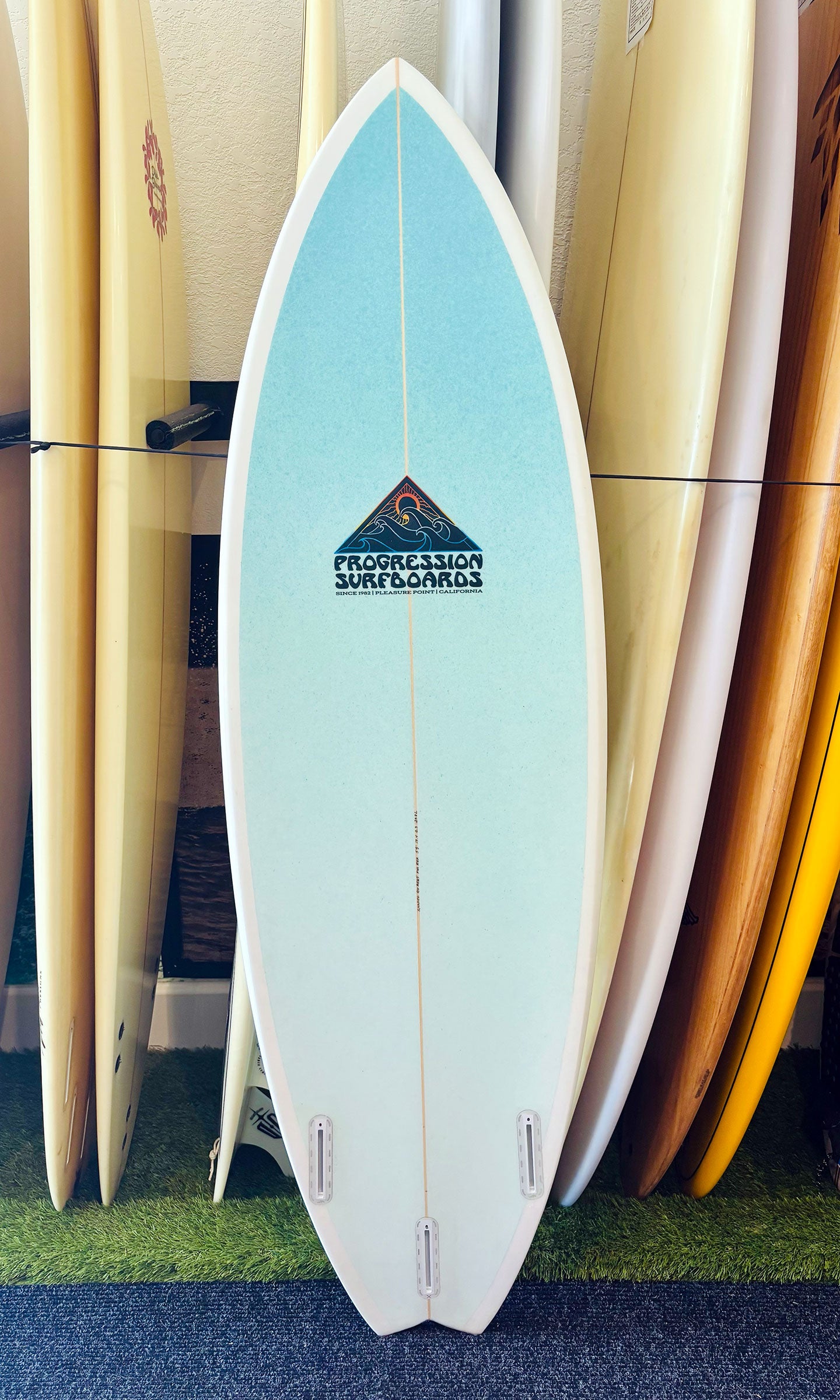 Progression 5'8" 27.7L