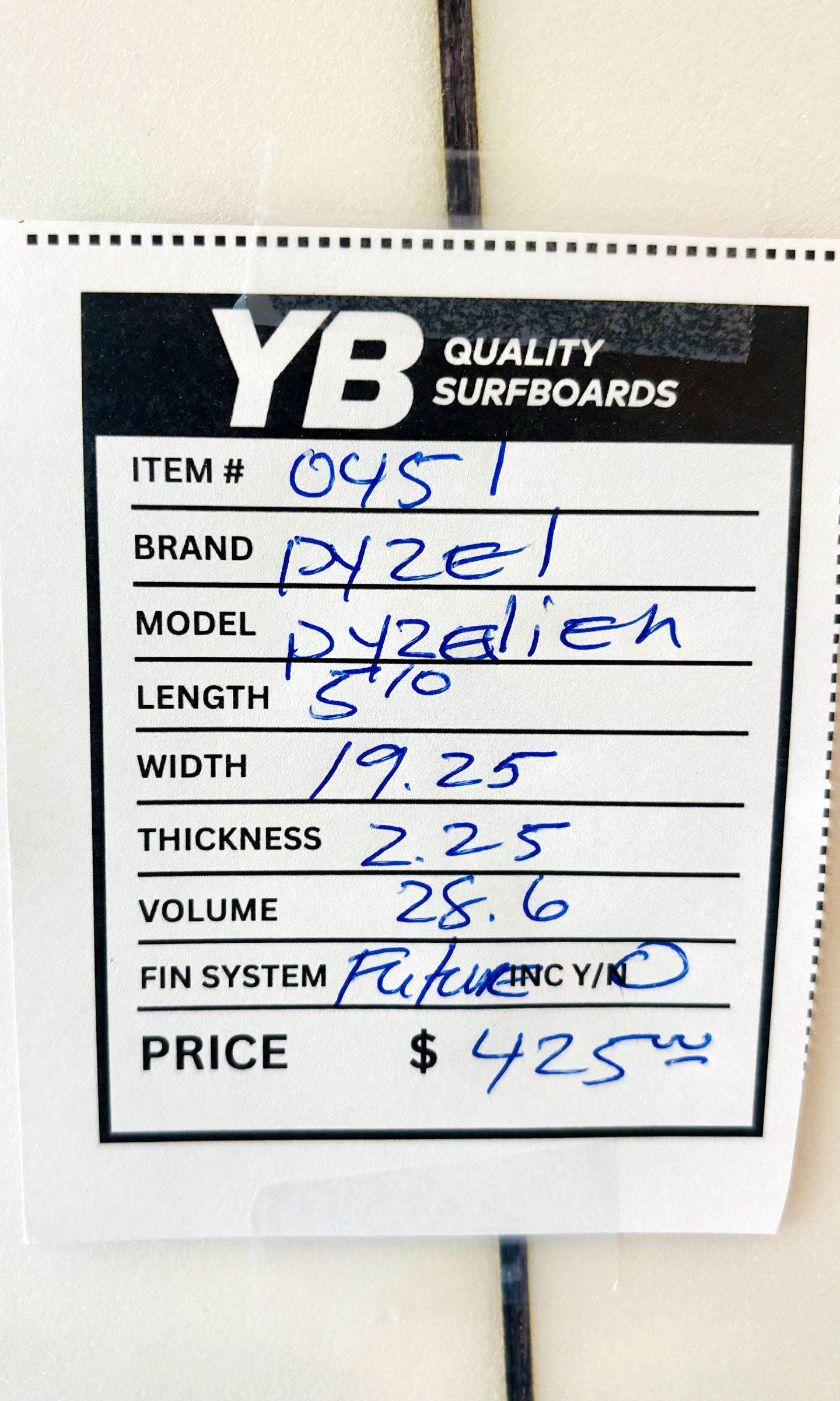 Pyzel 5'10" 28.6L Pyzalien Surfboard