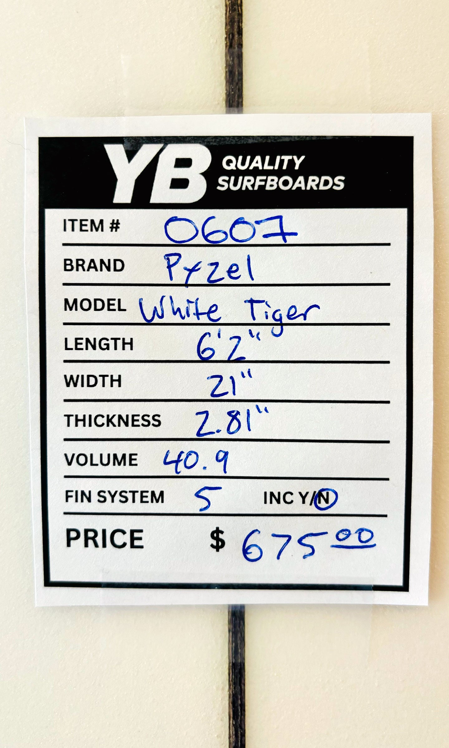 Pyzel 6'2" 40.9L White Tiger Surfboard