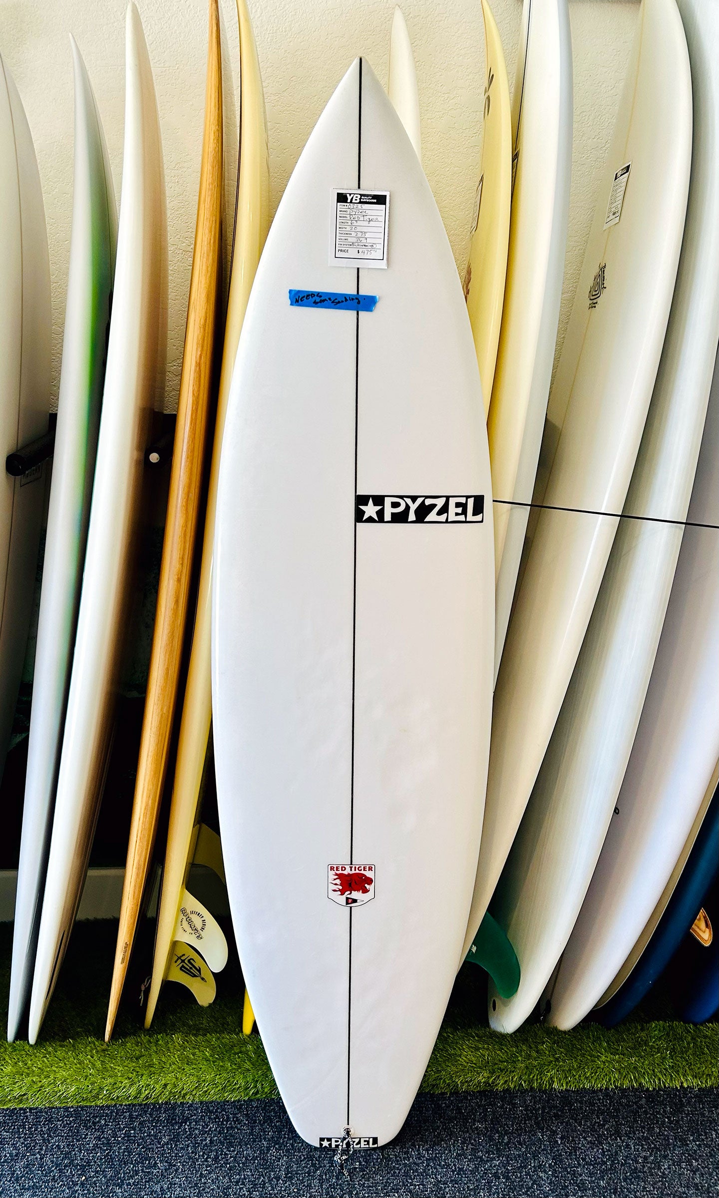 Pyzel 6'4" 36.9L Red Tiger