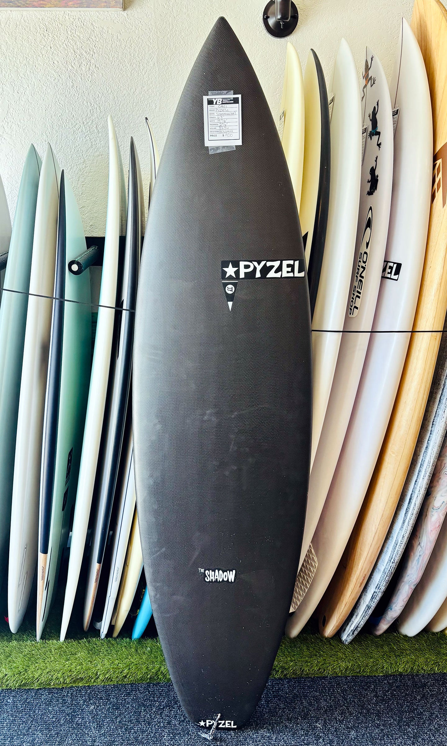 Pyzel 6'3" 37.3L Shadow Dark Arts