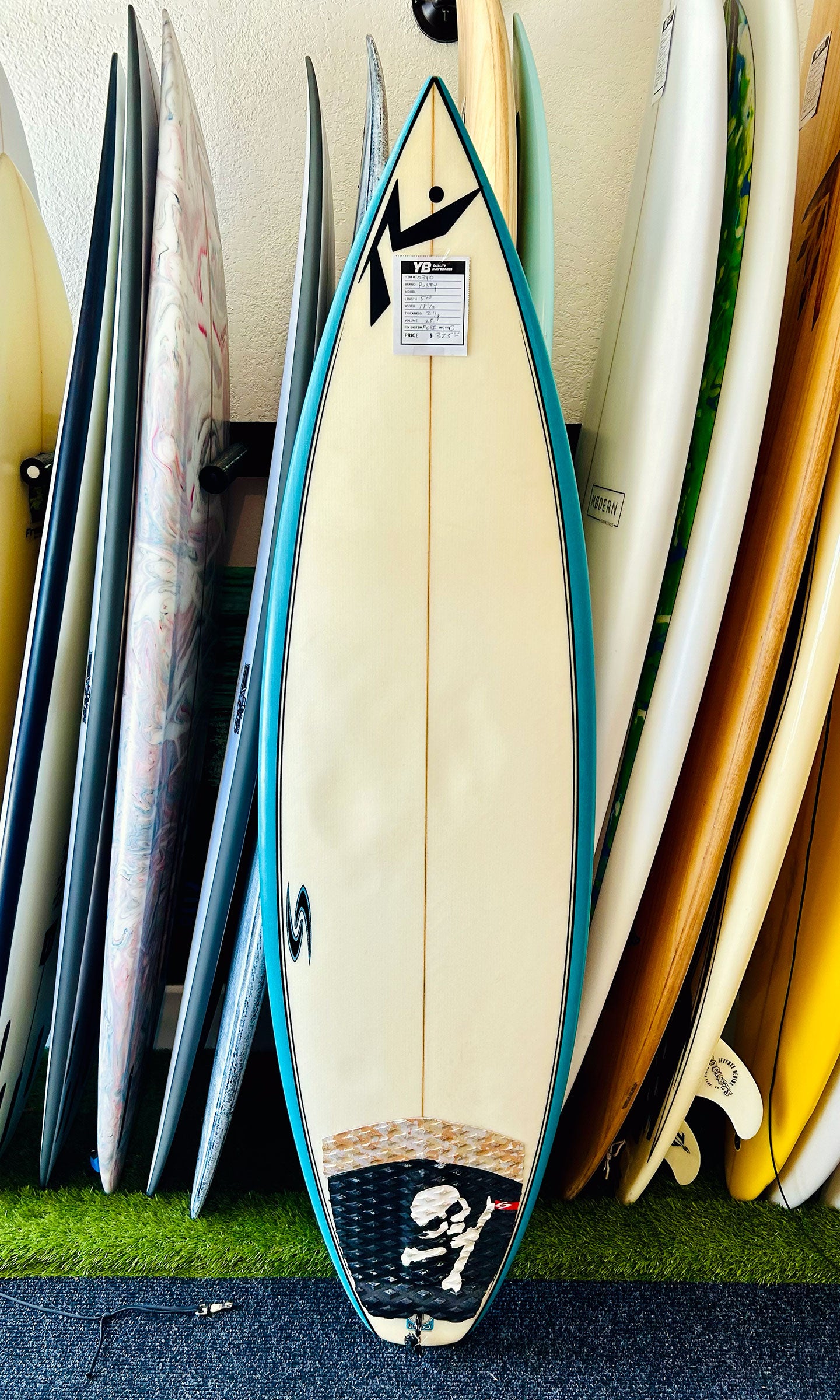 Rusty 5'10" 25.1L