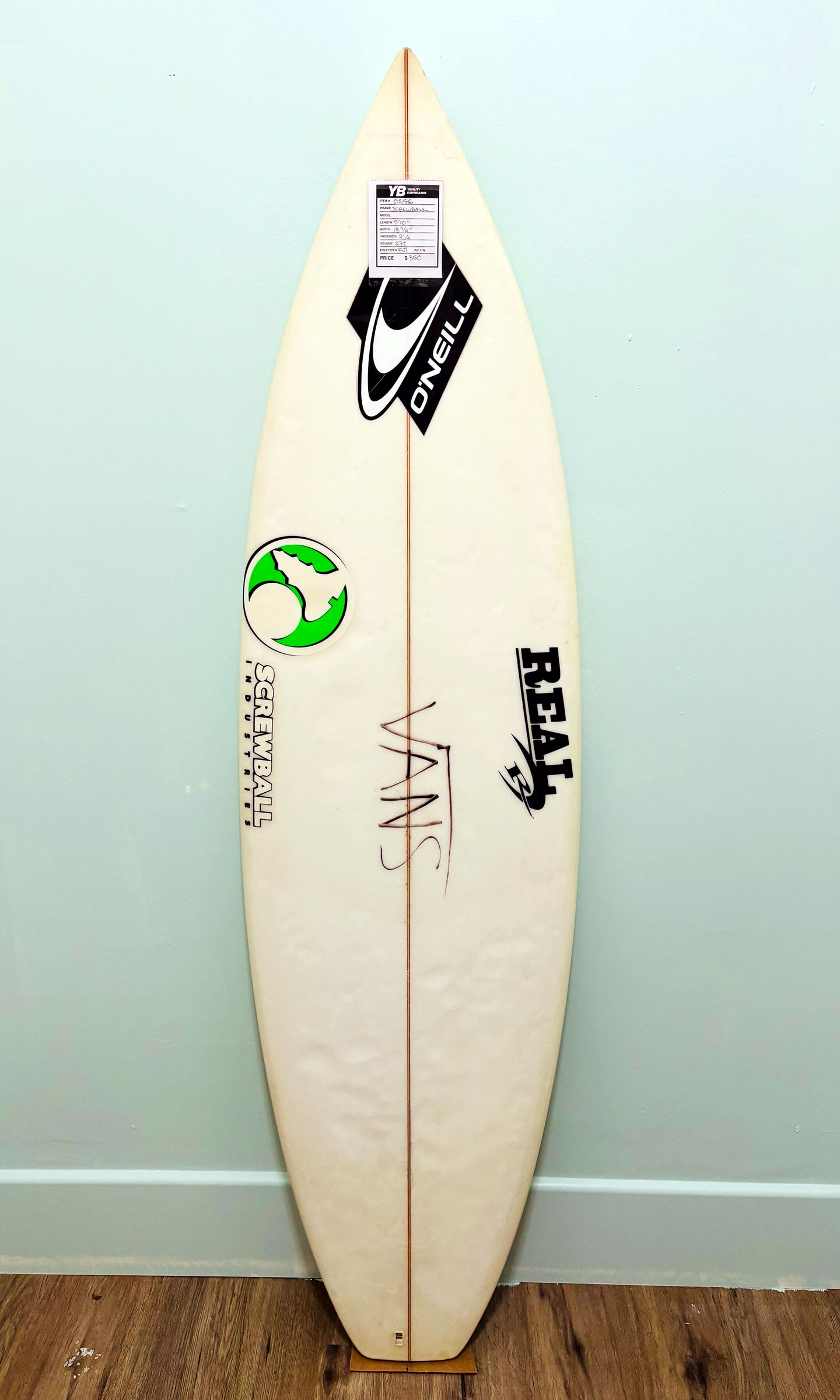 Screwball 5'10" 27L thruster