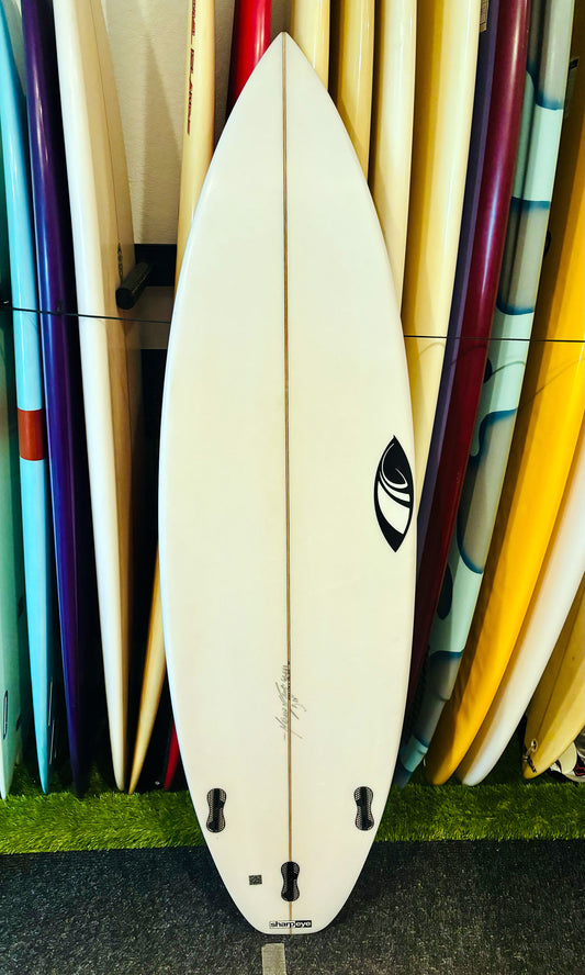 Sharp Eye 5'10" 27L HT2 Surfboard