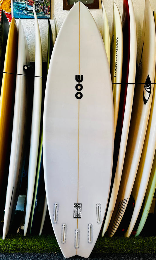 Woo 5'10" 28L Used Surfboard