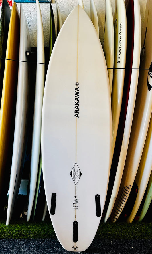 Arakawa 5'7" 23.9L Remedy Used Surfboard