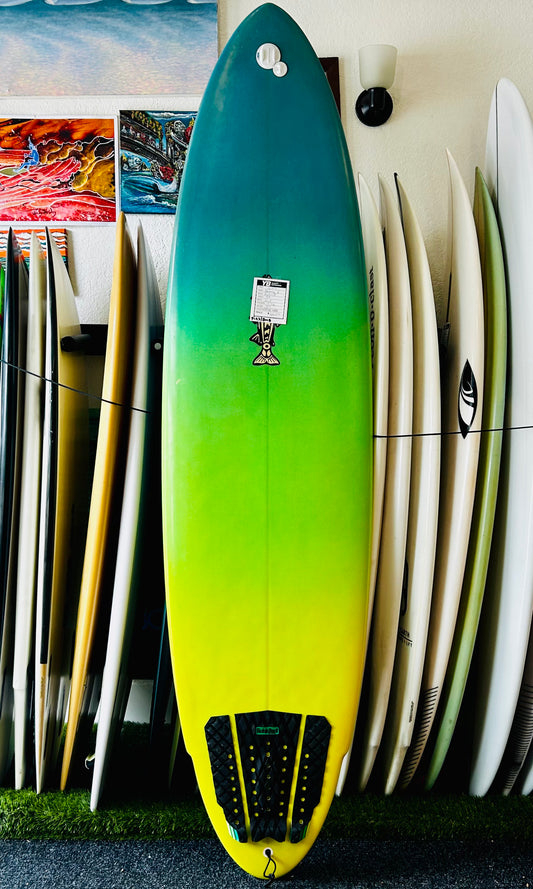 Barry V 7'2" 47L Hybrid Used Surfboard