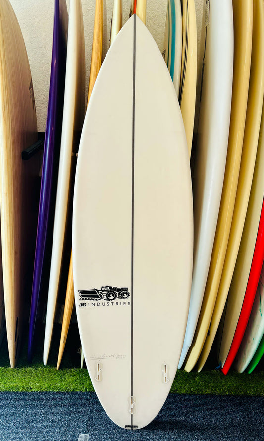 S 6'2" 35.2L Xero Surfboard