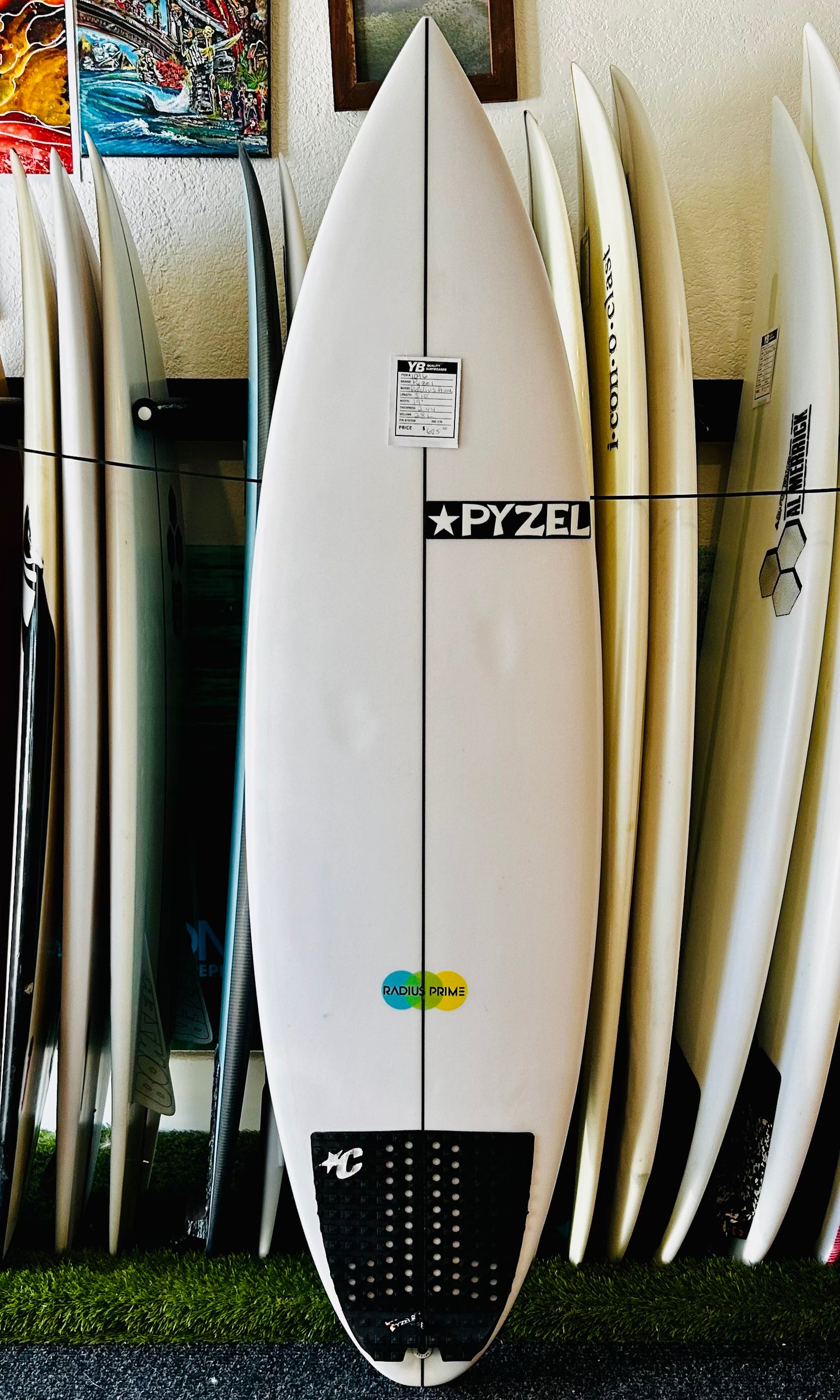 Pyzel 5'10" 28L Radius Prime Used Surfboard