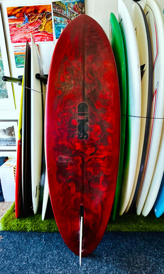 Solid 5'10" 34L Bachelor Model Used Surfboard