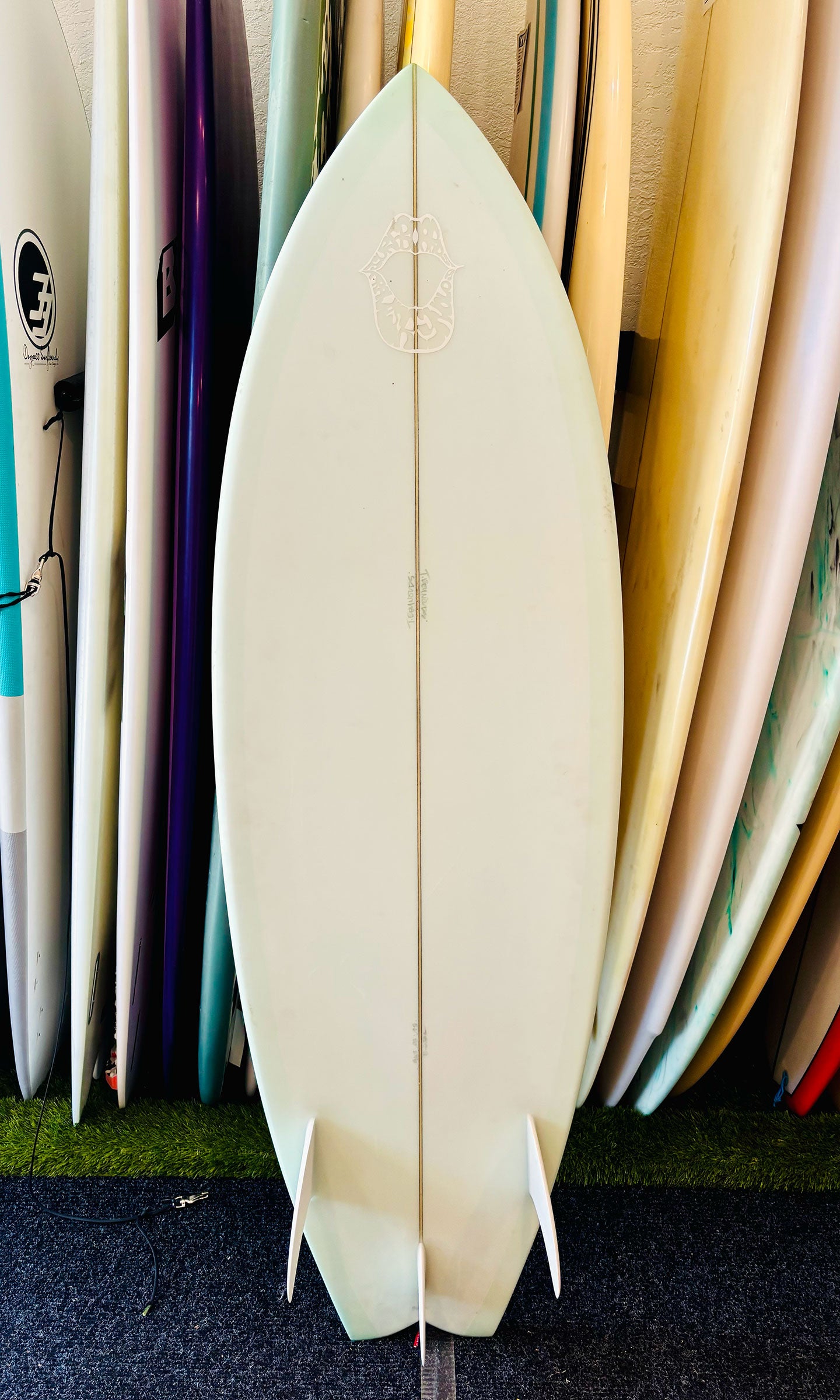 Travis Reynolds 5'6" 30L Surfboard
