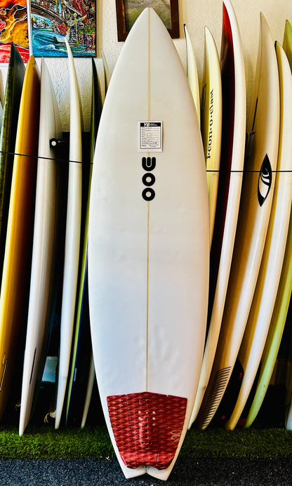 Woo 5'10" 28L Used Surfboard